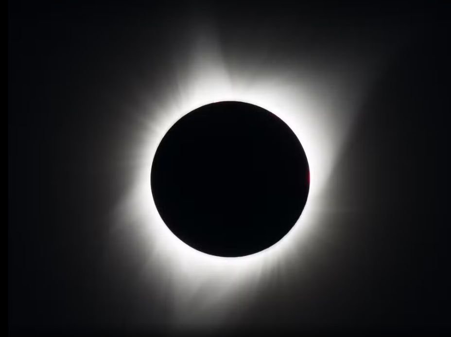 Eclipse solar total acontece nesta quarta-feira; veja onde será visível