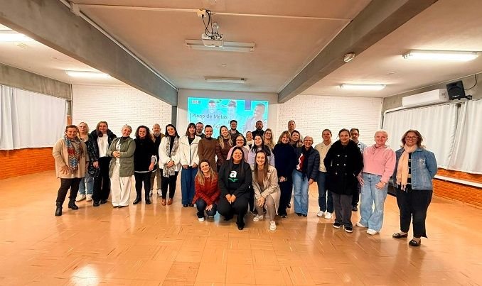 Balneário Camboriú capacita 250 profissionais da educação para melhorar resultados no Ideb