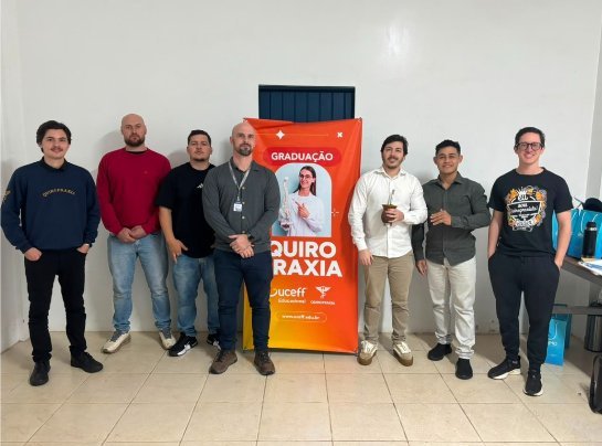 Acadêmicos de Quiropraxia da UCEFF Chapecó realizam ação em empresa de equipamentos de proteção e higiene industrial