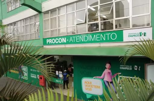 Procon de Chapecó amplia atendimento com serviço sociojurídico