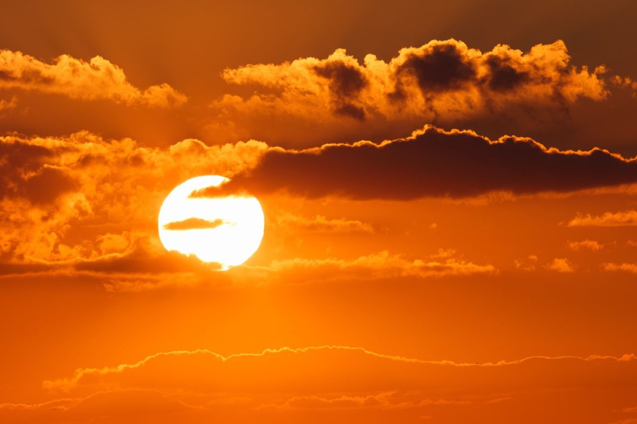 Temperaturas elevadas e possibilidade de temporais em Santa Catarina