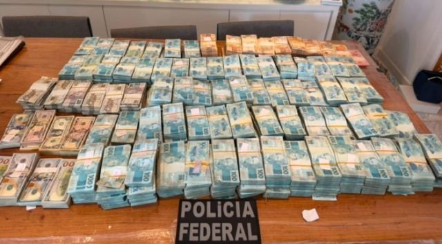 Operação da PF desarticula grupo suspeito de contrabando em Santa Catarina
