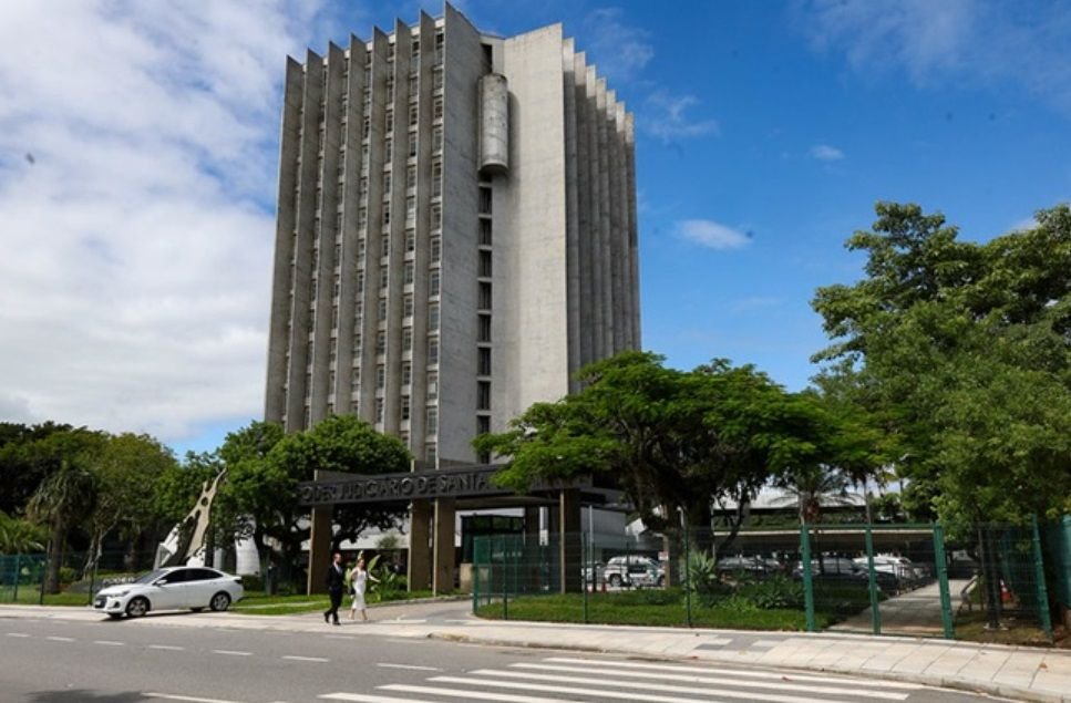 Acerta SC reúne 17 municípios para ampliar cobrança de tributos