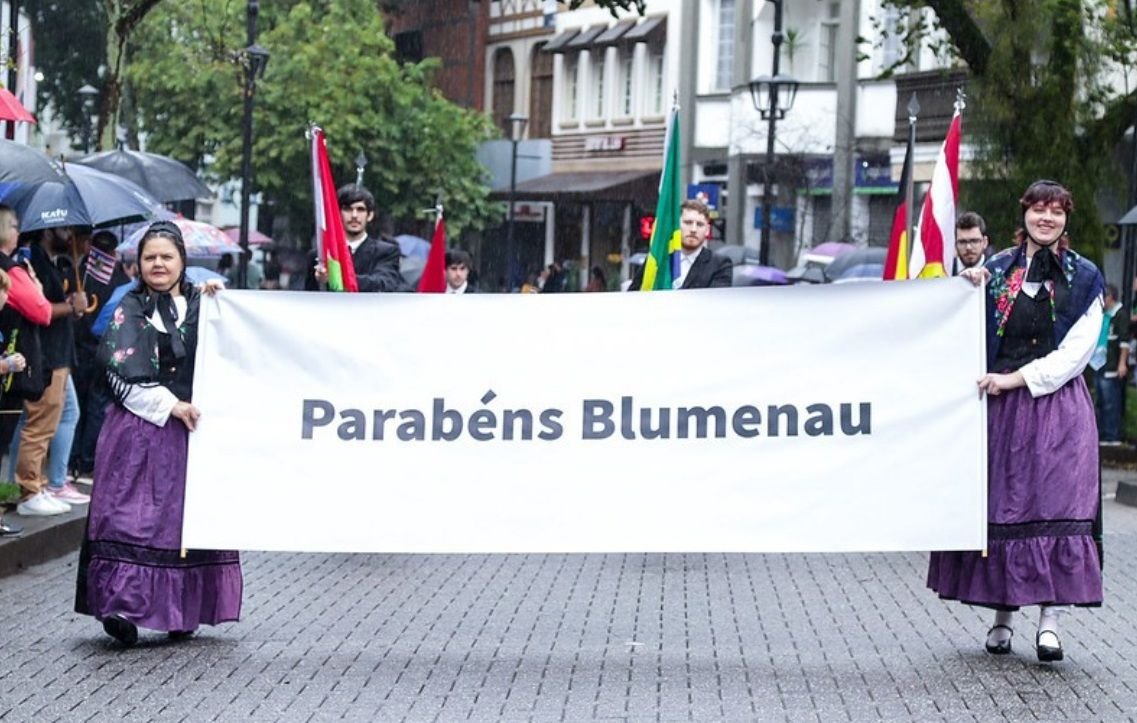 Blumenau celebra 176 anos com programação cultural e esportiva