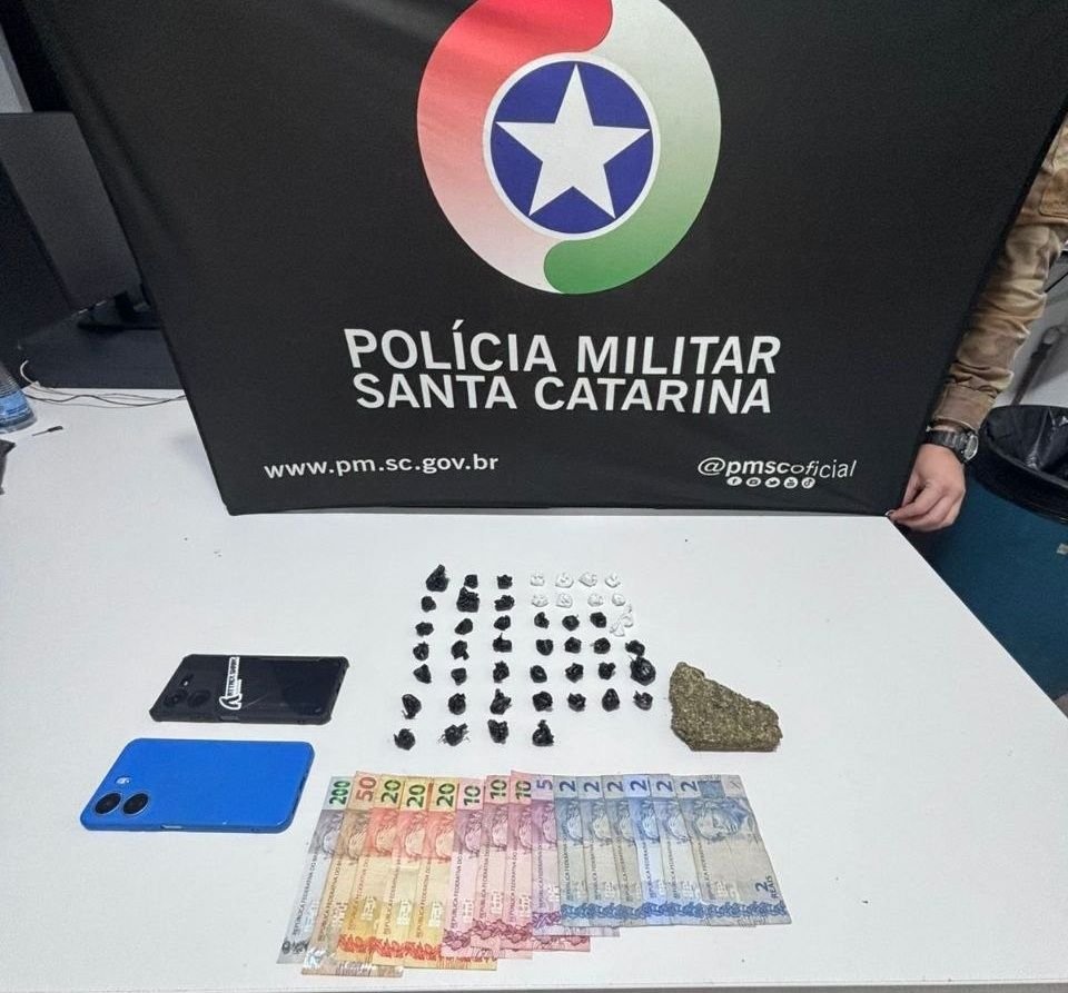 Homem de 18 anos é preso por tráfico de drogas em Chapecó
