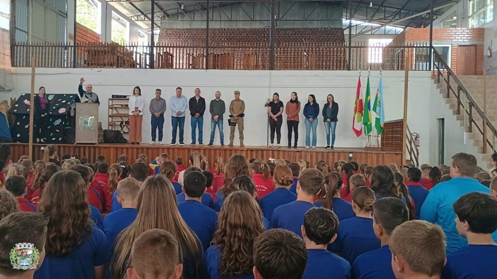 São João do Oeste inicia Semana da Pátria com foco em educação e inclusão