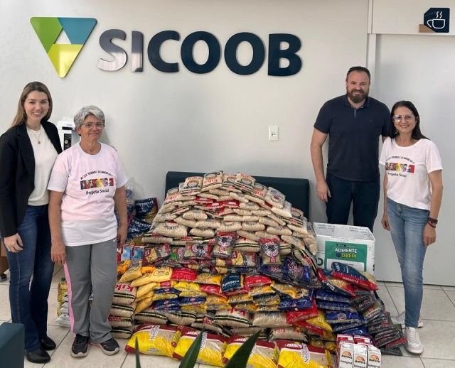 Campanha Alimente o Bem do Sicoob arrecada 5 toneladas de alimentos