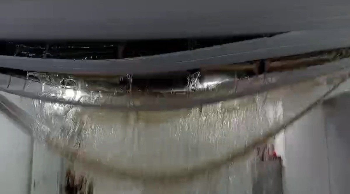 Teto de escola cede após granizo em Santa Catarina
