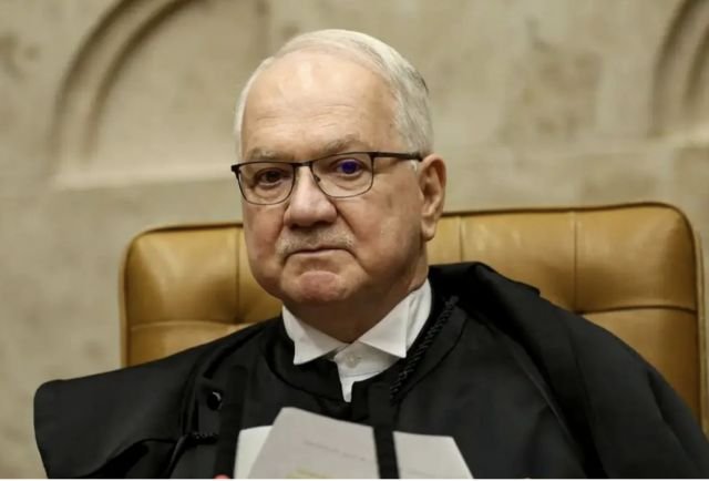 Fachin dá cinco dias para Moraes, Mendonça, PGR e PF se manifestarem sobre caso Master