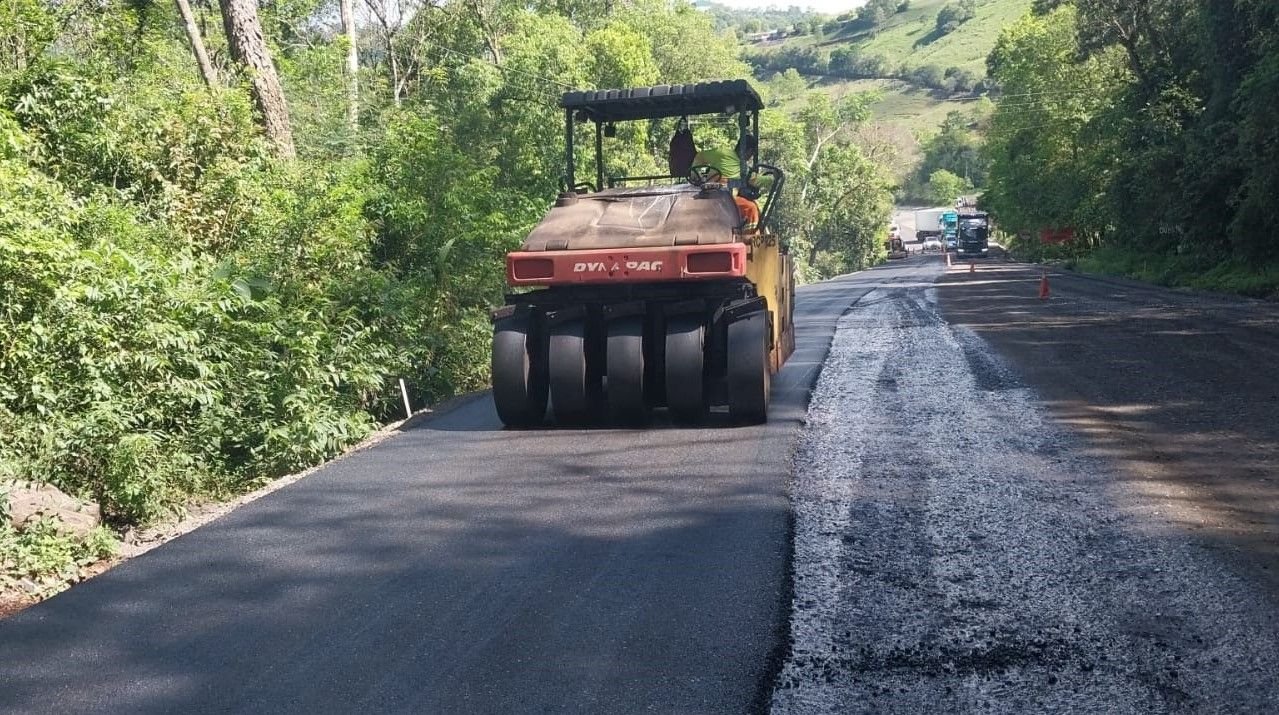 Obras na SC-283 avançam com novas faixas e drenagem entre Seara e Arvoredo
