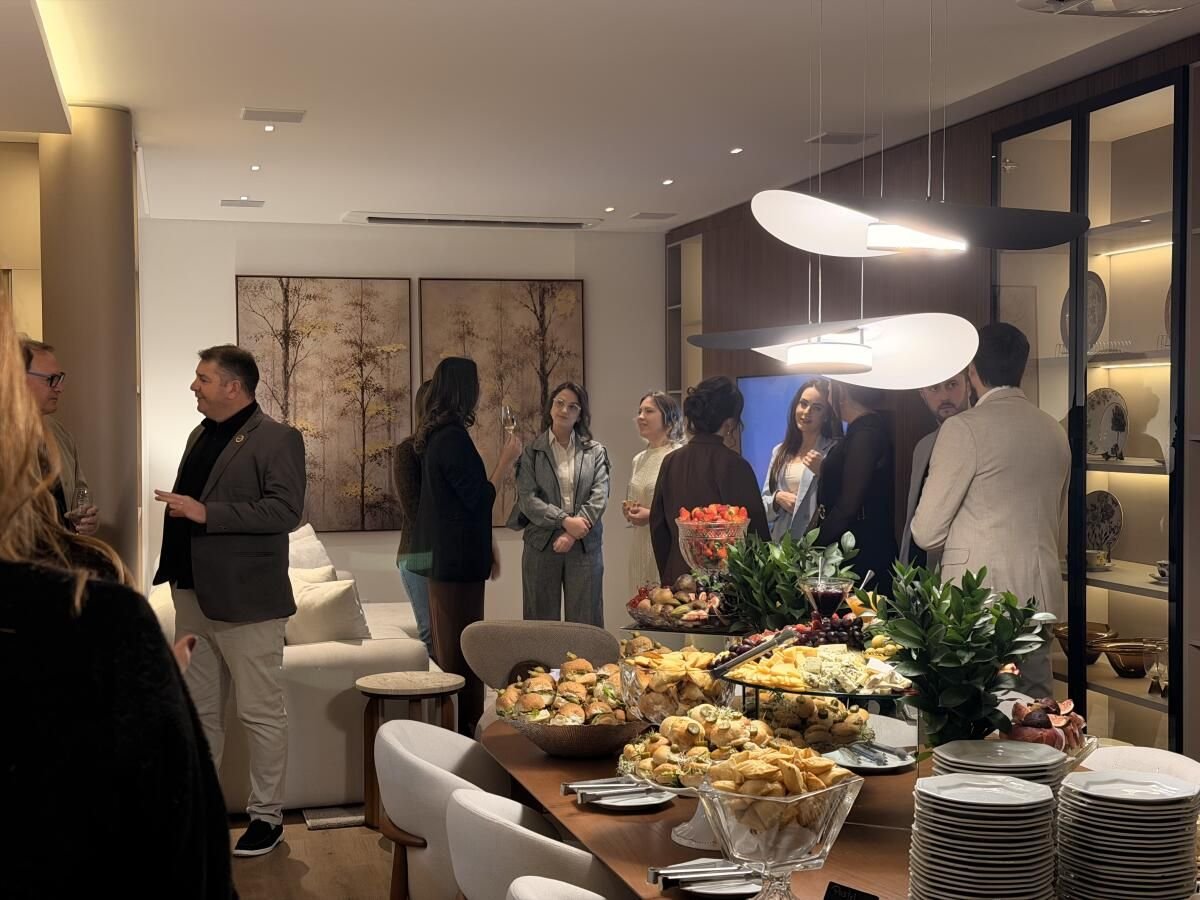 Bolfe inaugura decorado do Majestic Residence e anuncia parceria com Cosentino em São Miguel do Oeste