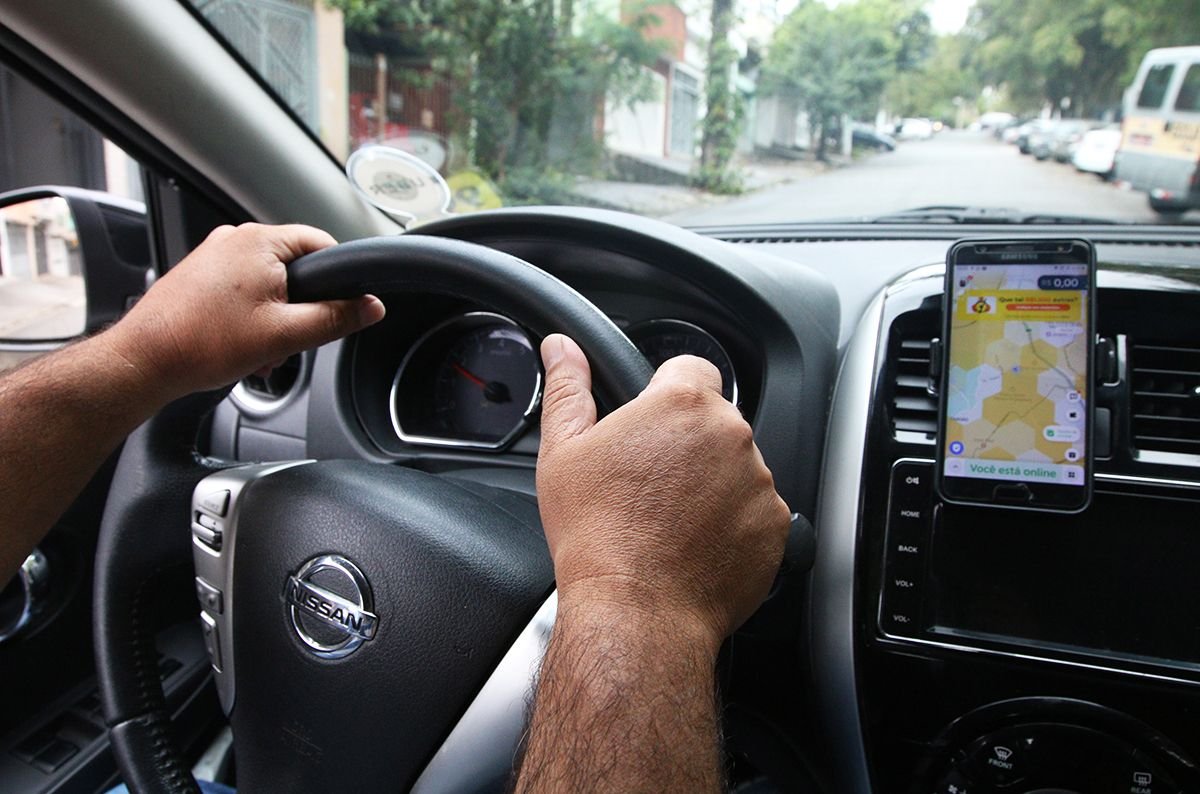 Brasil registra 1,2 milhão de trabalhadores em transporte por aplicativo