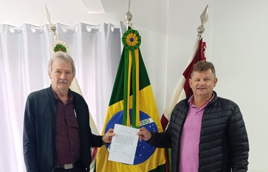 Loivo Zoz assume Prefeitura de Tunápolis durante período de férias do prefeito Marino Frey