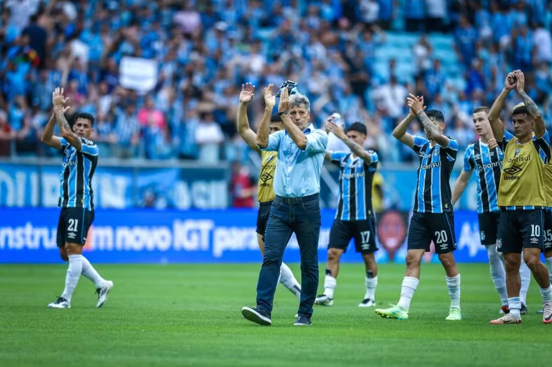 Grêmio demite Luís Castro e acerta retorno de Renato Portaluppi