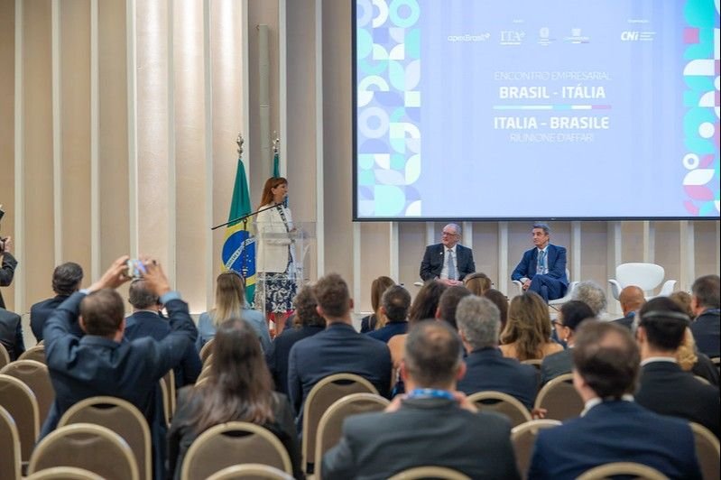 Brasil e Itália fortalecem cooperação empresarial em Brasília