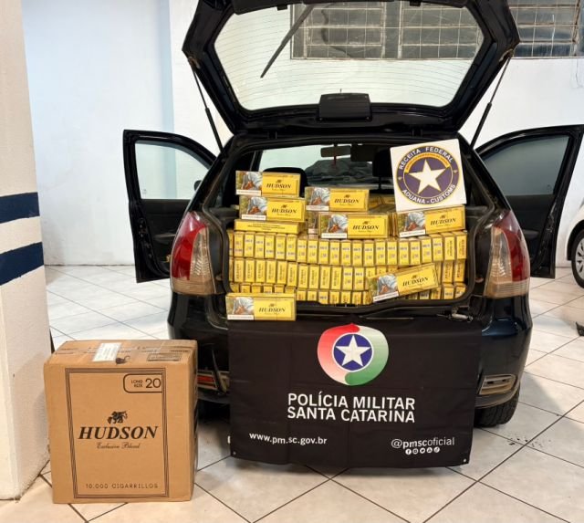 Polícia apreende 8 mil maços de cigarro após perseguição em Maravilha