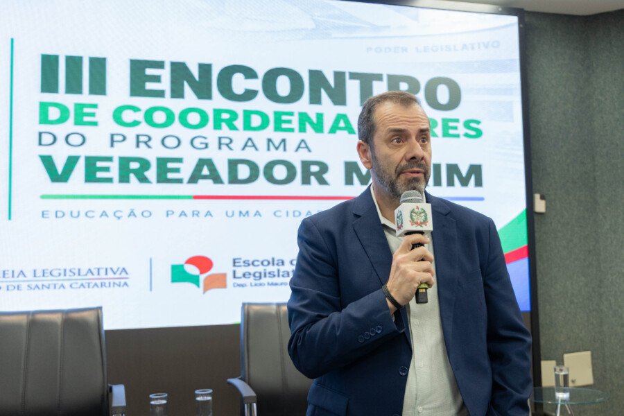 Programa Vereador Mirim já reúne 102 câmaras em SC e fortalece formação cidadã de jovens