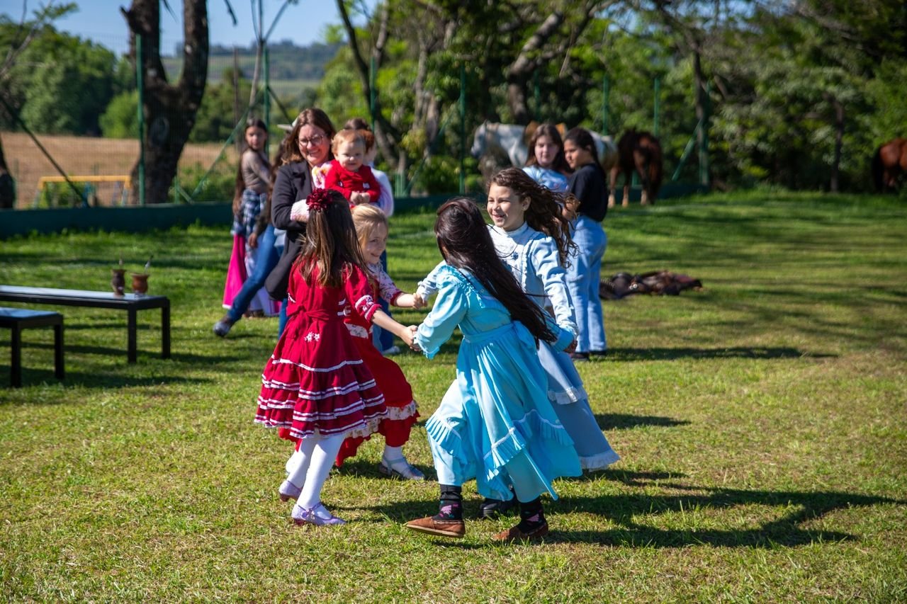 Atividades sobre a cultura gaúcha são promovidas em escolas de Chapecó