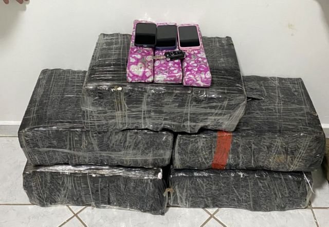 Trio é preso por tráfico de drogas após perseguição na BR-282 em Maravilha