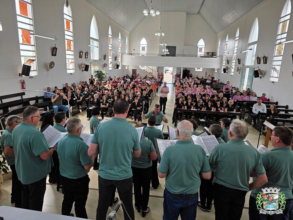 São João do Oeste reúne corais em encontro de integração e cultura