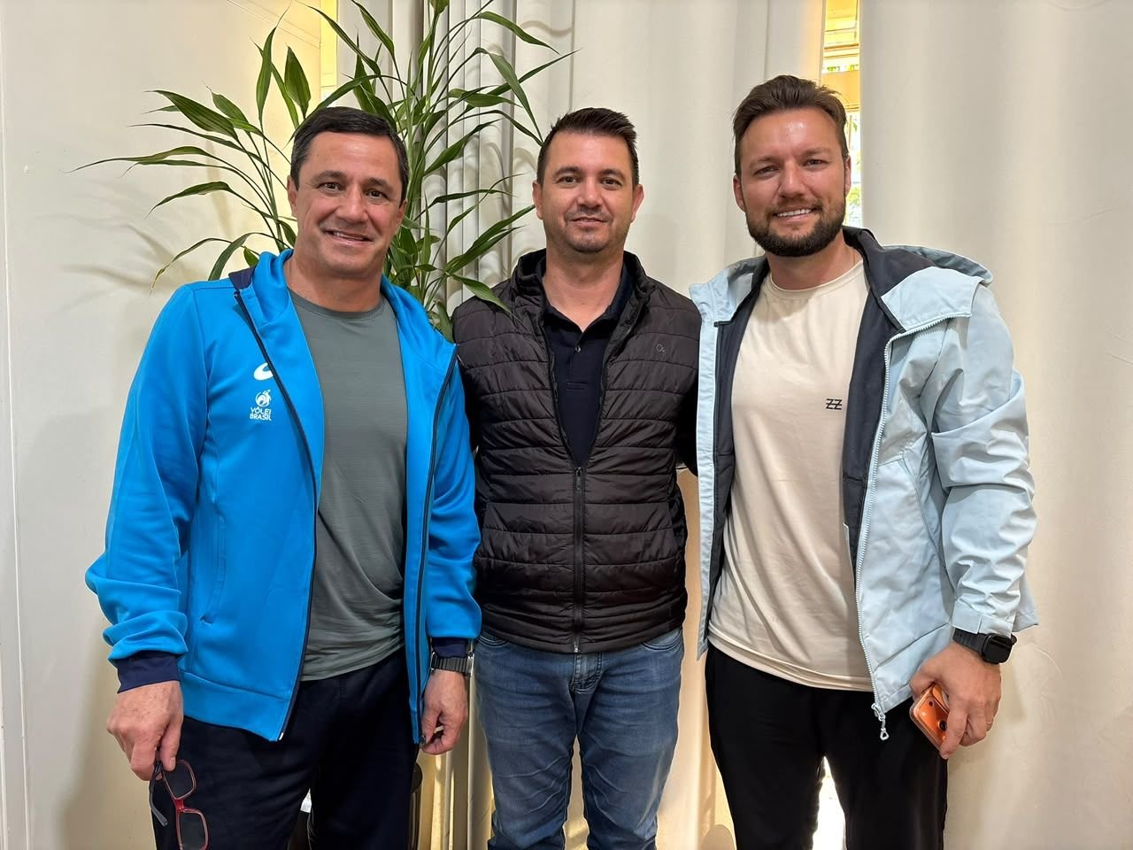 Descanso firma parceria com técnico Evelton Bóllico para fortalecer o voleibol feminino