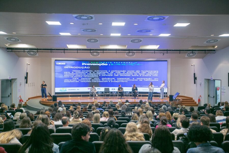 Seminário na Alesc debate saúde e inclusão de pessoas com deficiência