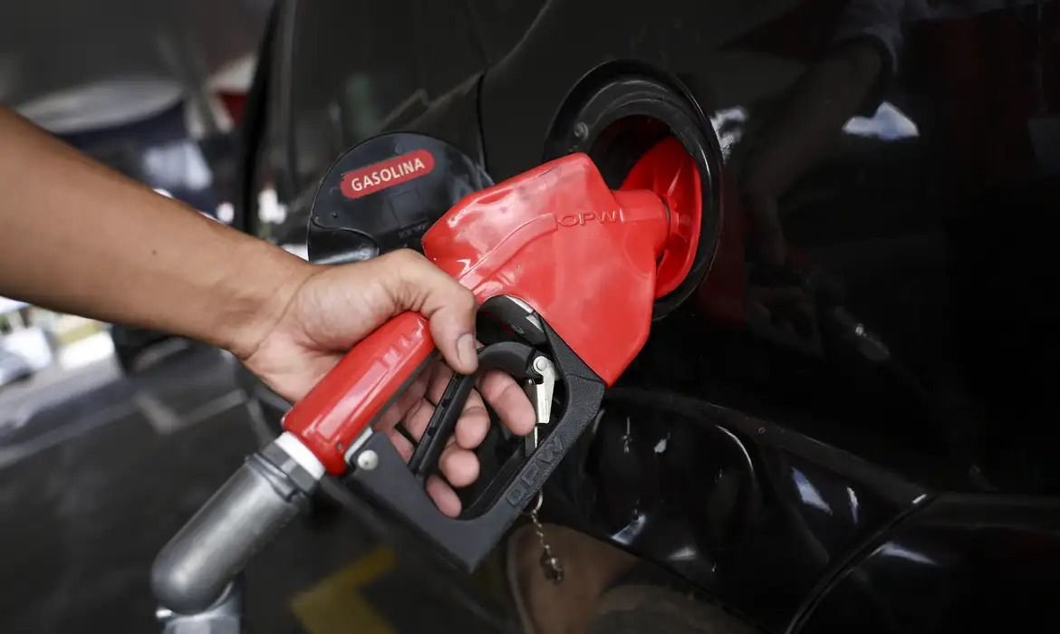 Nova lei aumenta penas para furto e roubo de combustíveis e cria novos crimes
