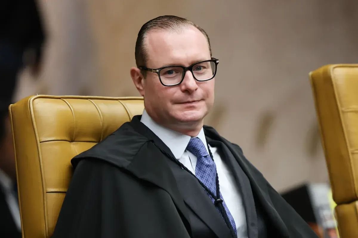 Zanin nega liminar para obrigar Senado a abrir CPI sobre caso Master