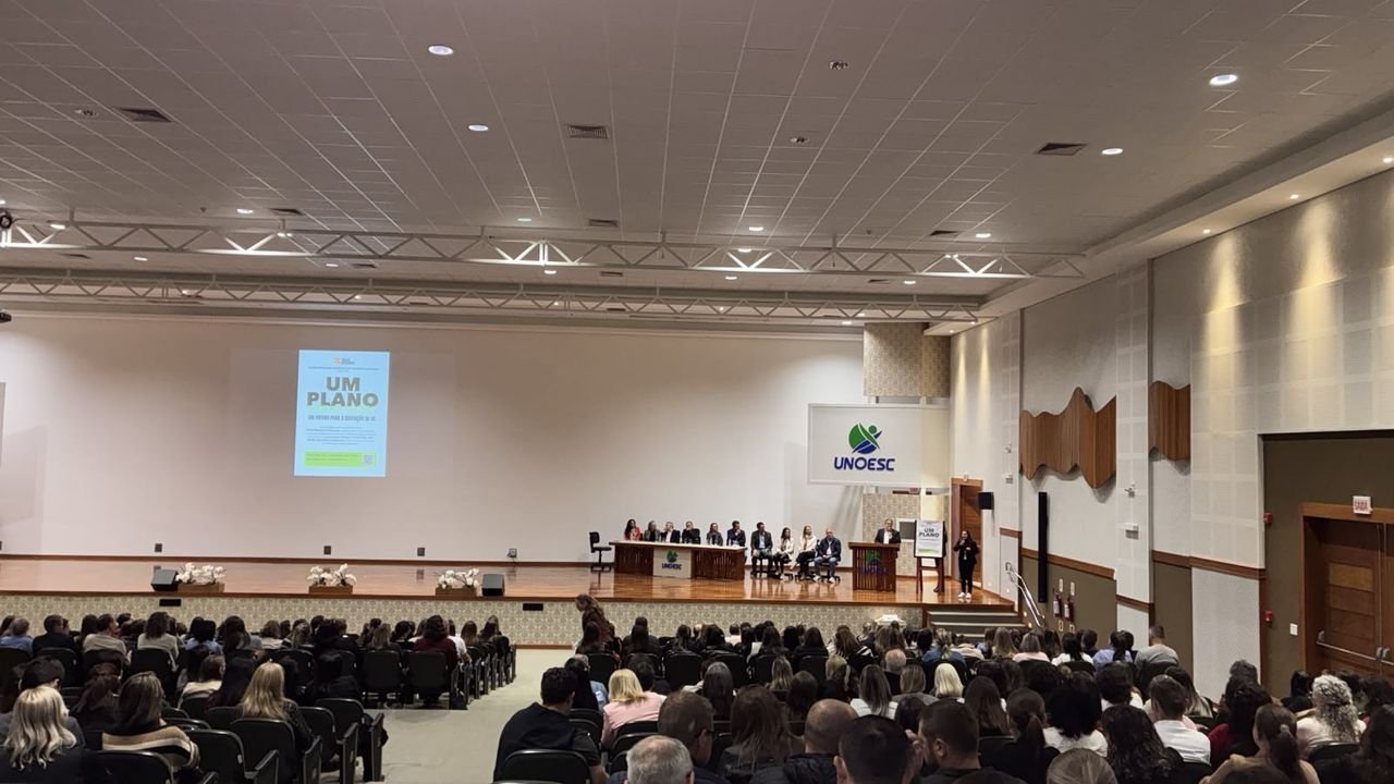 Descanso participa de seminário para construção do Plano Estadual de Educação