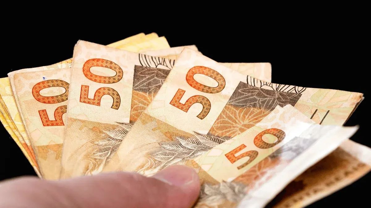 Antecipação da segunda parcela do 13º salário em 2026