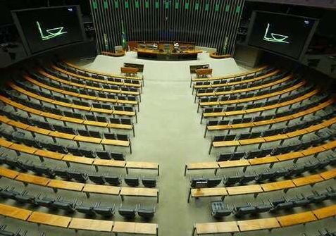 Câmara dos Deputados terá 183 novos parlamentares e maior bancada feminina em 2027