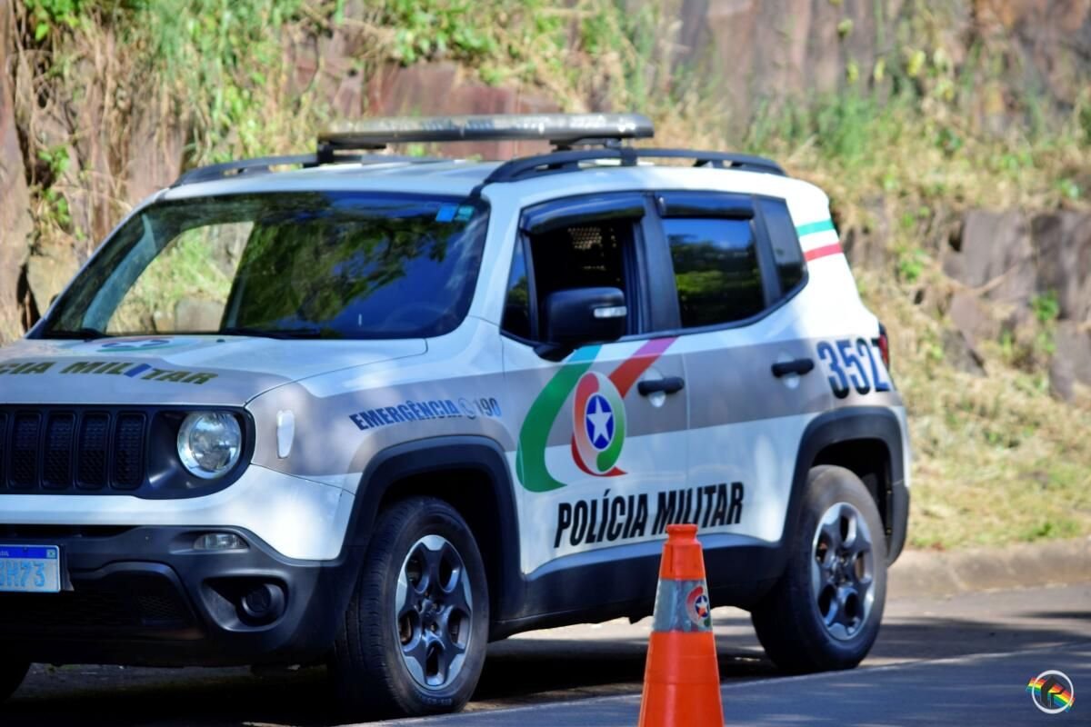 Polícia prende homem com drogas em Chapecó; entorpecentes seriam levados a SMO