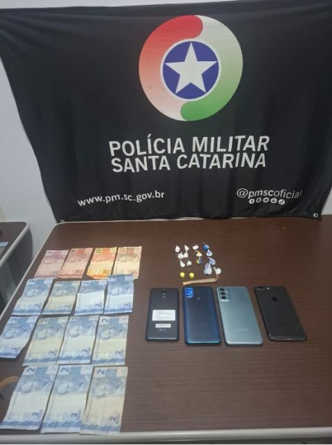 Seis presos em festa com drogas e menores embriagados em Maravilha