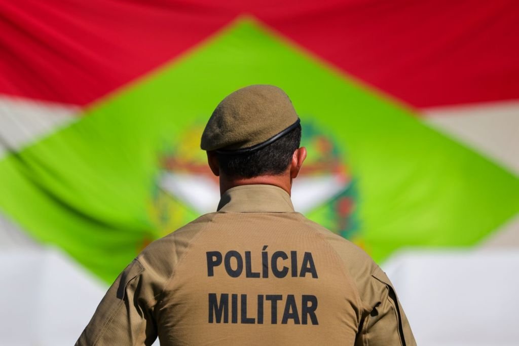 Homem morre após confronto com a PM durante recuperação de carro furtado em Lages