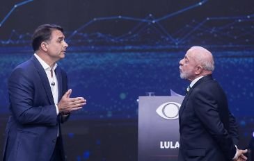 Lula e Flávio Bolsonaro se enfrentam em debate decisivo antes do segundo turno
