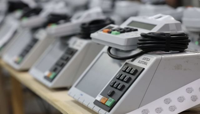 Justiça Eleitoral distribui 563 mil urnas para o segundo turno das eleições 2026