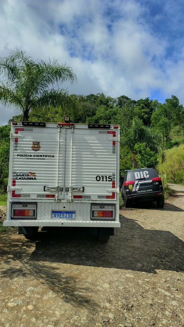 Homem de 45 anos é encontrado morto com ferimentos de faca em Tigrinhos