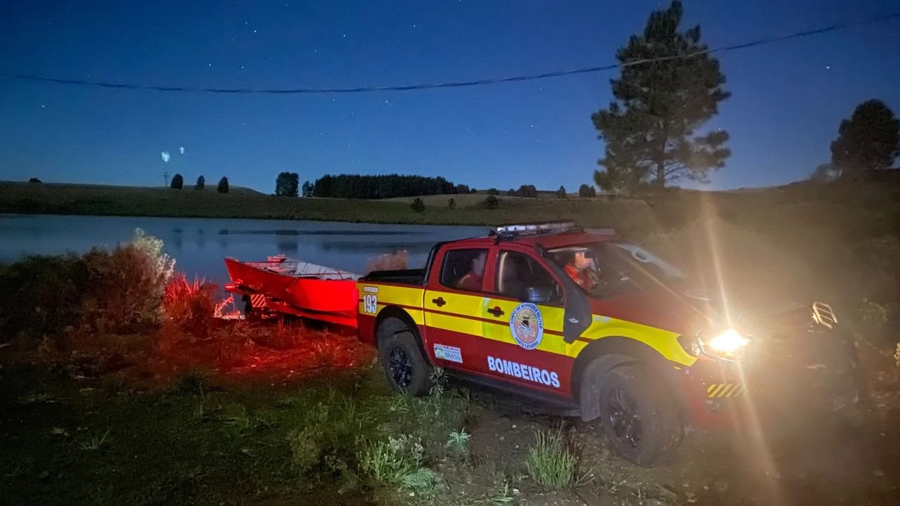 Bombeiros localizam vítima submersa em açude em Água Doce com uso de sonar