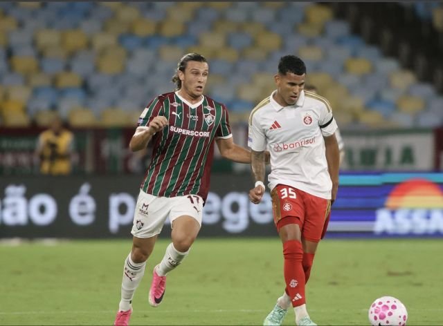 Internacional perde para o Fluminense por 2 a 1 nos acréscimos no Maracanã