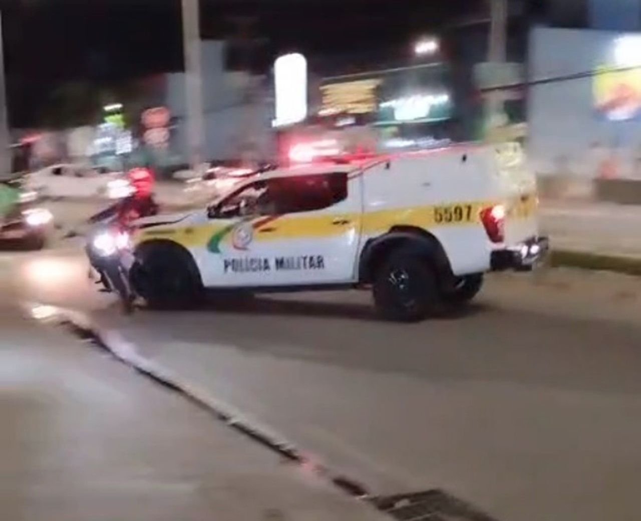 Ministro Boulos pede prisão de policial após atropelamento de motociclista em SC