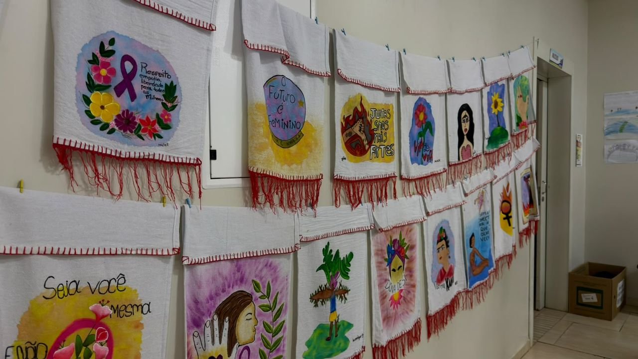 Alunos do SCFV em Maravilha expõem artes inspiradas em Frida Kahlo