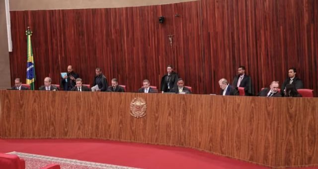 TSE decide que condenados por violência contra mulher ficam inelegíveis por 8 anos